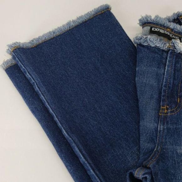 Express Jeans Women's Flare‎ Short Distressed Blue Jeans Size  9/10 - Picture 6 of 16
